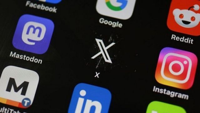 Block-social-media-1.jpg