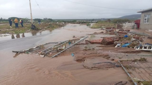 Deadly-floods-kill-hordes-of-people-in-South-Africa.jpg