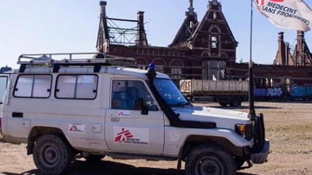 Medecins-Sans-Frontieres-vehicles.jpg