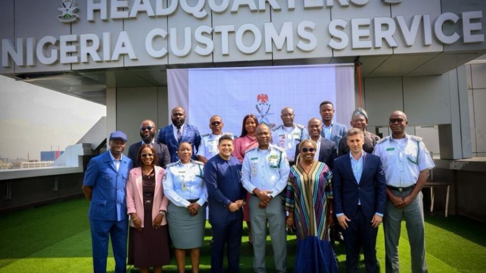 Nigeria-Customs-introduces-smart-declaration-platform-at-airports-1.jpg
