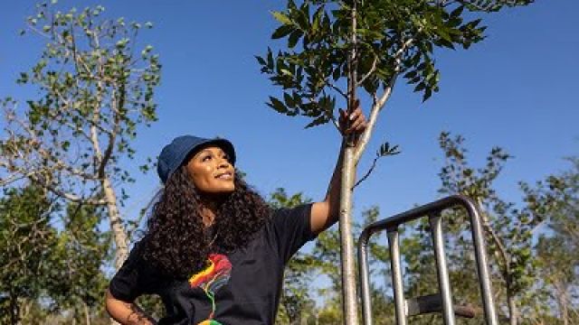 Nomzamo-Mbatha-with-trees-1.jpg