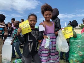 Traderbag debunks plastic bag recycling myths