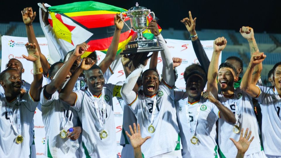 Zimbabwe-win-Mukuru-trophy-1.jpg